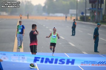 BINH DUONG NEW CITY HALF MARATHON 2024 - Ảnh #1738574