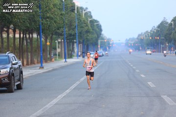 BINH DUONG NEW CITY HALF MARATHON 2024 - Ảnh #1739450