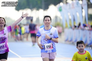 BINH DUONG NEW CITY HALF MARATHON 2024 - Ảnh #1759896