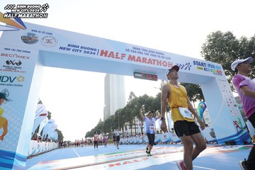 BINH DUONG NEW CITY HALF MARATHON 2024 - Ảnh #1821598