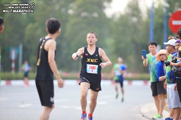 BINH DUONG NEW CITY HALF MARATHON 2024 - Ảnh #1736311