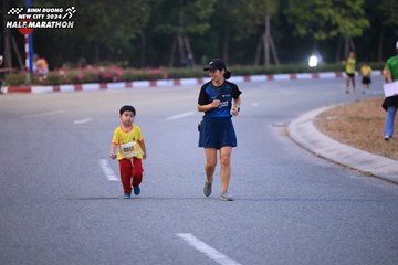 BINH DUONG NEW CITY HALF MARATHON 2024 - Ảnh #1727280