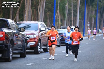 BINH DUONG NEW CITY HALF MARATHON 2024 - Ảnh #1755465