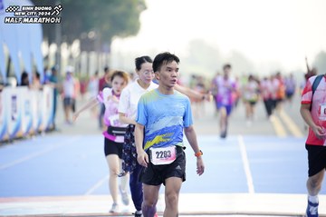 BINH DUONG NEW CITY HALF MARATHON 2024 - Ảnh #1765068