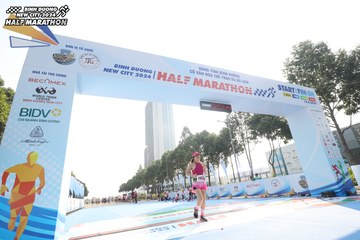 BINH DUONG NEW CITY HALF MARATHON 2024 - Ảnh #1818789