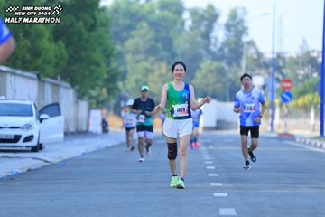 BINH DUONG NEW CITY HALF MARATHON 2024 - Ảnh #1767576