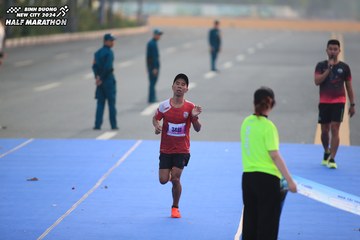 BINH DUONG NEW CITY HALF MARATHON 2024 - Ảnh #1738557