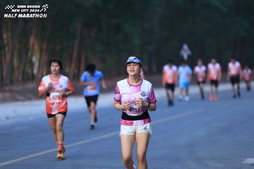 BINH DUONG NEW CITY HALF MARATHON 2024 - Ảnh #1750654