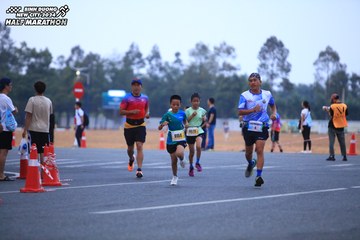 BINH DUONG NEW CITY HALF MARATHON 2024 - Ảnh #1727921