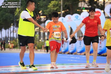 BINH DUONG NEW CITY HALF MARATHON 2024 - Ảnh #1727661