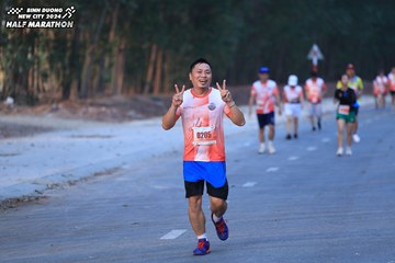 BINH DUONG NEW CITY HALF MARATHON 2024 - Ảnh #1750764