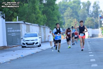 BINH DUONG NEW CITY HALF MARATHON 2024 - Ảnh #1766064
