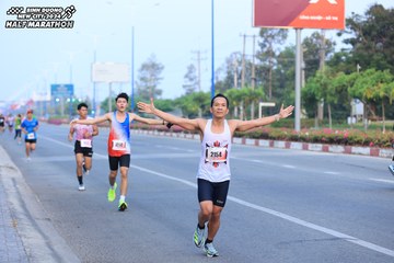 BINH DUONG NEW CITY HALF MARATHON 2024 - Ảnh #1770038