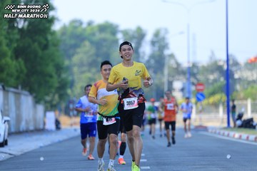 BINH DUONG NEW CITY HALF MARATHON 2024 - Ảnh #1765285