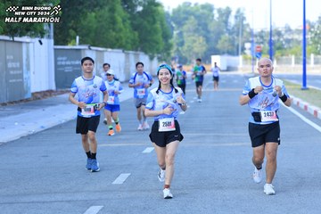 BINH DUONG NEW CITY HALF MARATHON 2024 - Ảnh #1768628