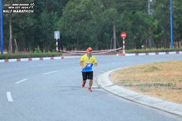 BINH DUONG NEW CITY HALF MARATHON 2024 - Ảnh #1735333