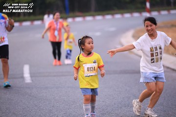 BINH DUONG NEW CITY HALF MARATHON 2024 - Ảnh #1727226