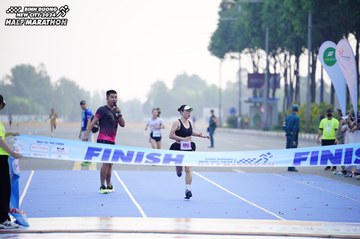 BINH DUONG NEW CITY HALF MARATHON 2024 - Ảnh #1771796