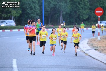 BINH DUONG NEW CITY HALF MARATHON 2024 - Ảnh #1726314