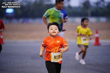 BINH DUONG NEW CITY HALF MARATHON 2024 - Ảnh #1725761