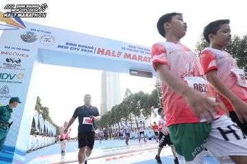 BINH DUONG NEW CITY HALF MARATHON 2024 - Ảnh #1821990