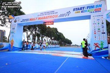 BINH DUONG NEW CITY HALF MARATHON 2024 - Ảnh #1729475