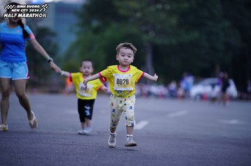 BINH DUONG NEW CITY HALF MARATHON 2024 - Ảnh #1724870