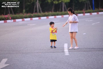 BINH DUONG NEW CITY HALF MARATHON 2024 - Ảnh #1727261