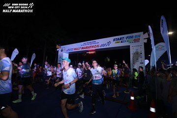 BINH DUONG NEW CITY HALF MARATHON 2024 - Ảnh #1737825