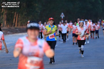 BINH DUONG NEW CITY HALF MARATHON 2024 - Ảnh #1772120