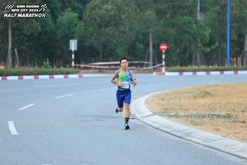 BINH DUONG NEW CITY HALF MARATHON 2024 - Ảnh #1735383
