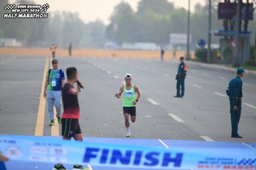 BINH DUONG NEW CITY HALF MARATHON 2024 - Ảnh #1738570