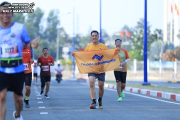 BINH DUONG NEW CITY HALF MARATHON 2024 - Ảnh #1767364