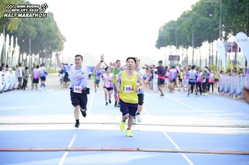 BINH DUONG NEW CITY HALF MARATHON 2024 - Ảnh #1760764