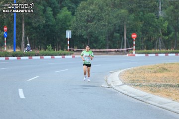 BINH DUONG NEW CITY HALF MARATHON 2024 - Ảnh #1735171