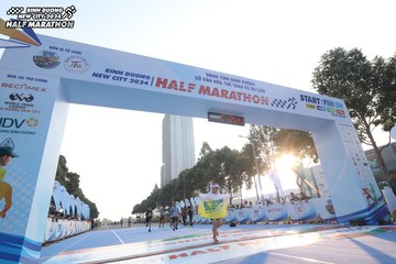 BINH DUONG NEW CITY HALF MARATHON 2024 - Ảnh #1819954