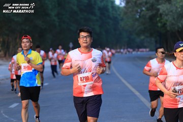 BINH DUONG NEW CITY HALF MARATHON 2024 - Ảnh #1750927