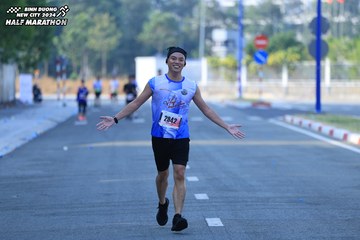 BINH DUONG NEW CITY HALF MARATHON 2024 - Ảnh #1769359