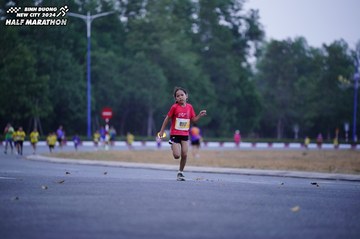 BINH DUONG NEW CITY HALF MARATHON 2024 - Ảnh #1725026