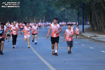 BINH DUONG NEW CITY HALF MARATHON 2024 - Ảnh #1772760