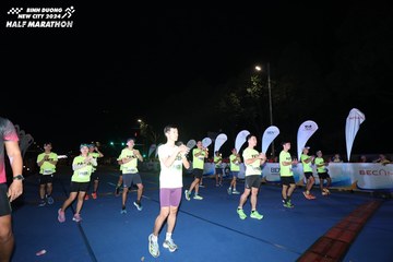 BINH DUONG NEW CITY HALF MARATHON 2024 - Ảnh #1737739