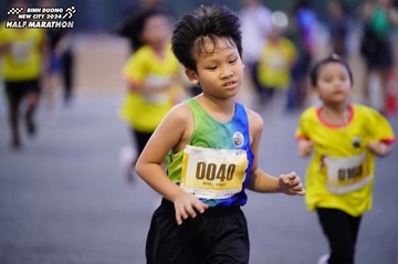 BINH DUONG NEW CITY HALF MARATHON 2024 - Ảnh #1725365