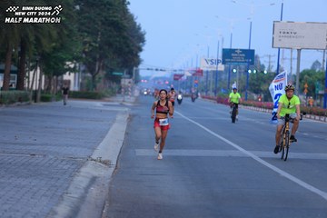 BINH DUONG NEW CITY HALF MARATHON 2024 - Ảnh #1764640