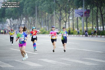 BINH DUONG NEW CITY HALF MARATHON 2024 - Ảnh #1729827