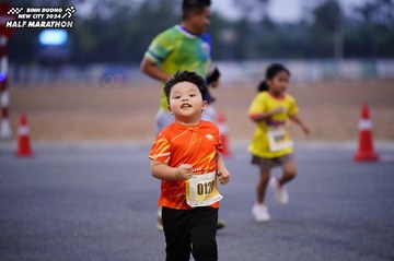 BINH DUONG NEW CITY HALF MARATHON 2024 - Ảnh #1725757