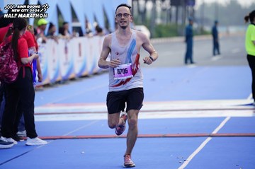 BINH DUONG NEW CITY HALF MARATHON 2024 - Ảnh #1770945