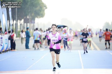 BINH DUONG NEW CITY HALF MARATHON 2024 - Ảnh #1759188