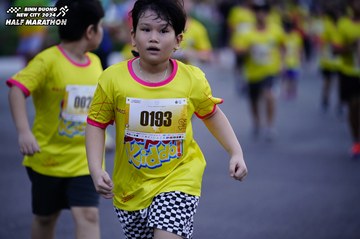 BINH DUONG NEW CITY HALF MARATHON 2024 - Ảnh #1724729