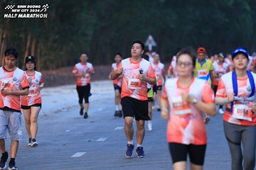 BINH DUONG NEW CITY HALF MARATHON 2024 - Ảnh #1750840