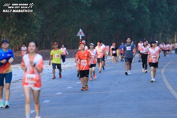 BINH DUONG NEW CITY HALF MARATHON 2024 - Ảnh #1771971
